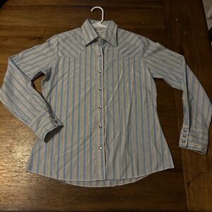 Vintage Authentic Wrangler Womens Blue and Gold Striped Pearl Snap Shirt Size 34